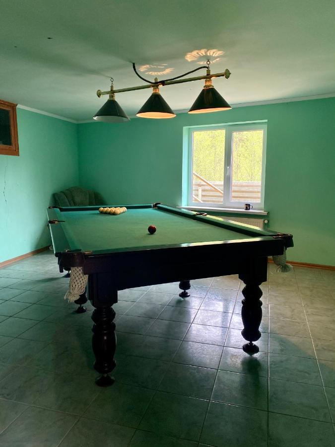 Medova Hata Hotel Verkhnyaya Rozhanka Buitenkant foto