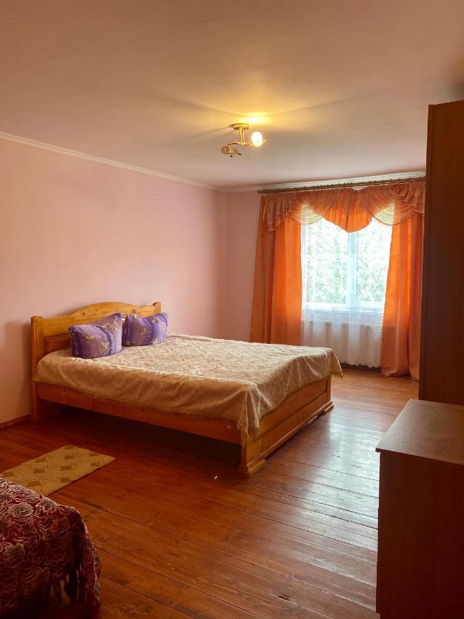Medova Hata Hotel Verkhnyaya Rozhanka Buitenkant foto