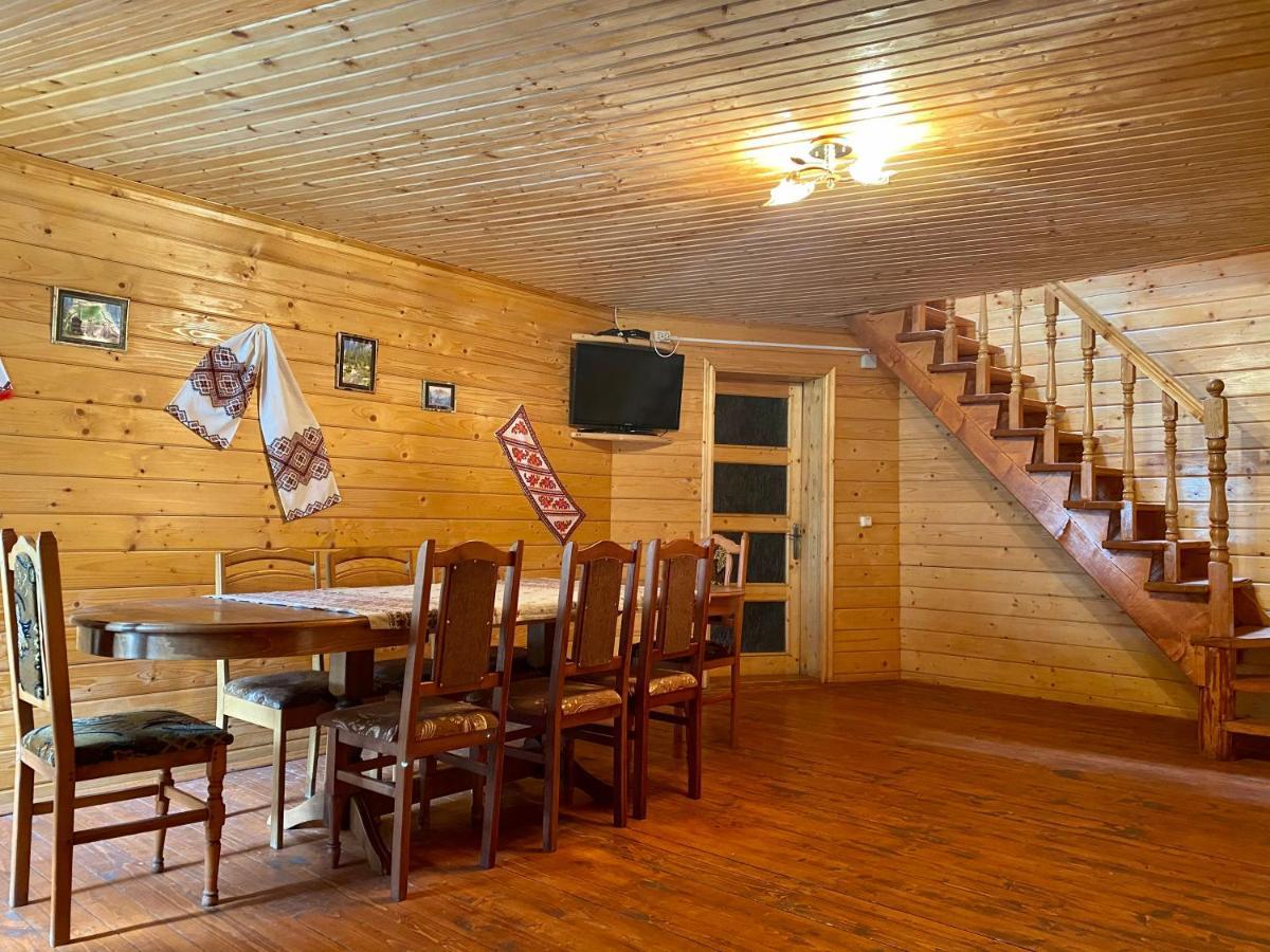 Medova Hata Hotel Verkhnyaya Rozhanka Buitenkant foto