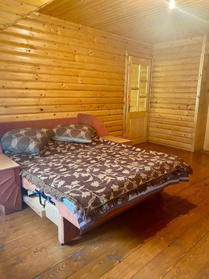 Medova Hata Hotel Verkhnyaya Rozhanka Buitenkant foto