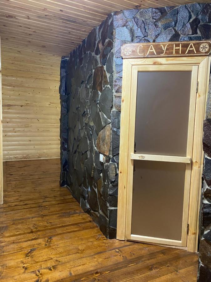 Medova Hata Hotel Verkhnyaya Rozhanka Buitenkant foto