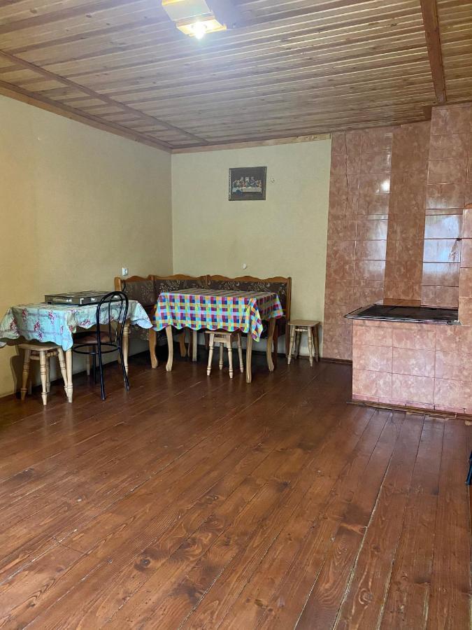 Medova Hata Hotel Verkhnyaya Rozhanka Buitenkant foto