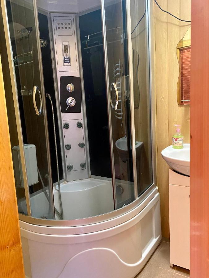 Medova Hata Hotel Verkhnyaya Rozhanka Buitenkant foto