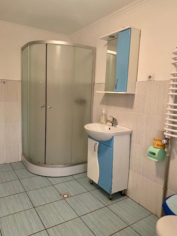 Medova Hata Hotel Verkhnyaya Rozhanka Buitenkant foto