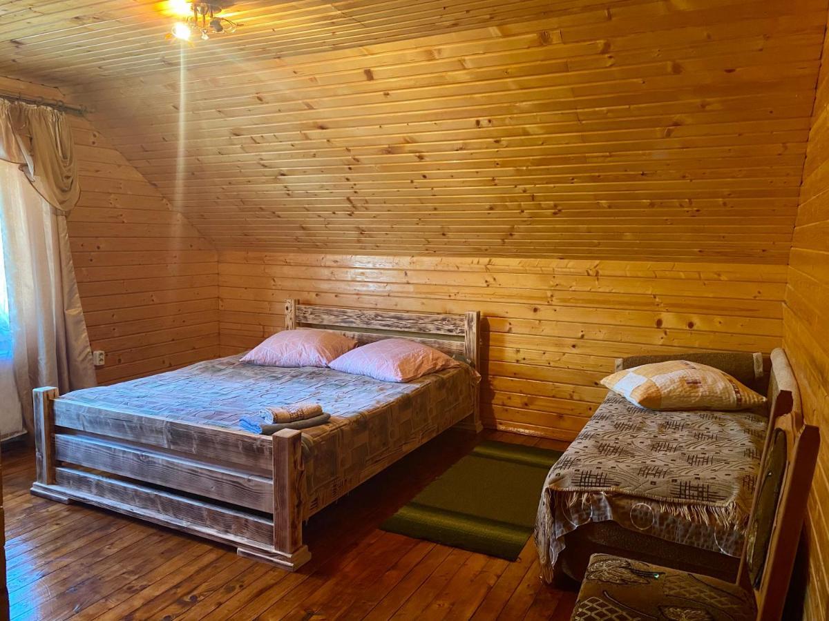 Medova Hata Hotel Verkhnyaya Rozhanka Buitenkant foto