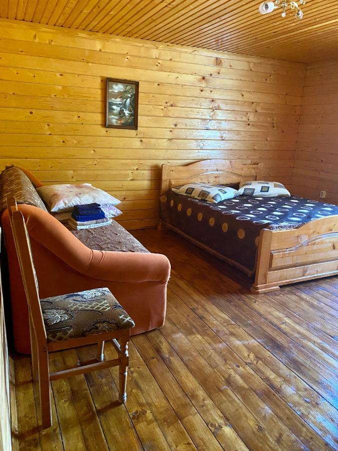 Medova Hata Hotel Verkhnyaya Rozhanka Buitenkant foto