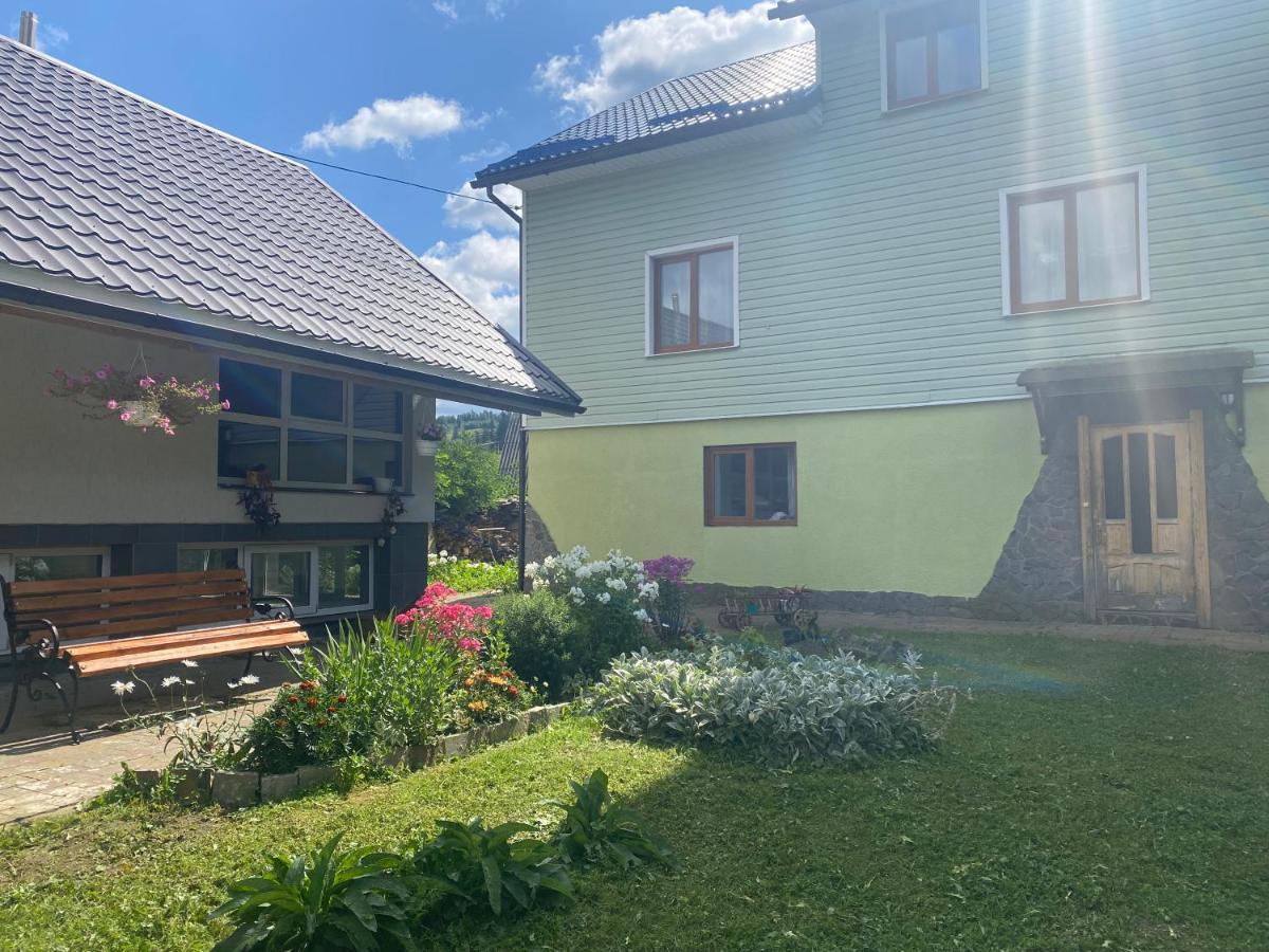 Medova Hata Hotel Verkhnyaya Rozhanka Buitenkant foto