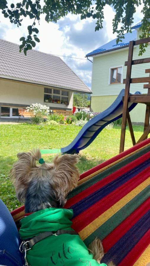 Medova Hata Hotel Verkhnyaya Rozhanka Buitenkant foto